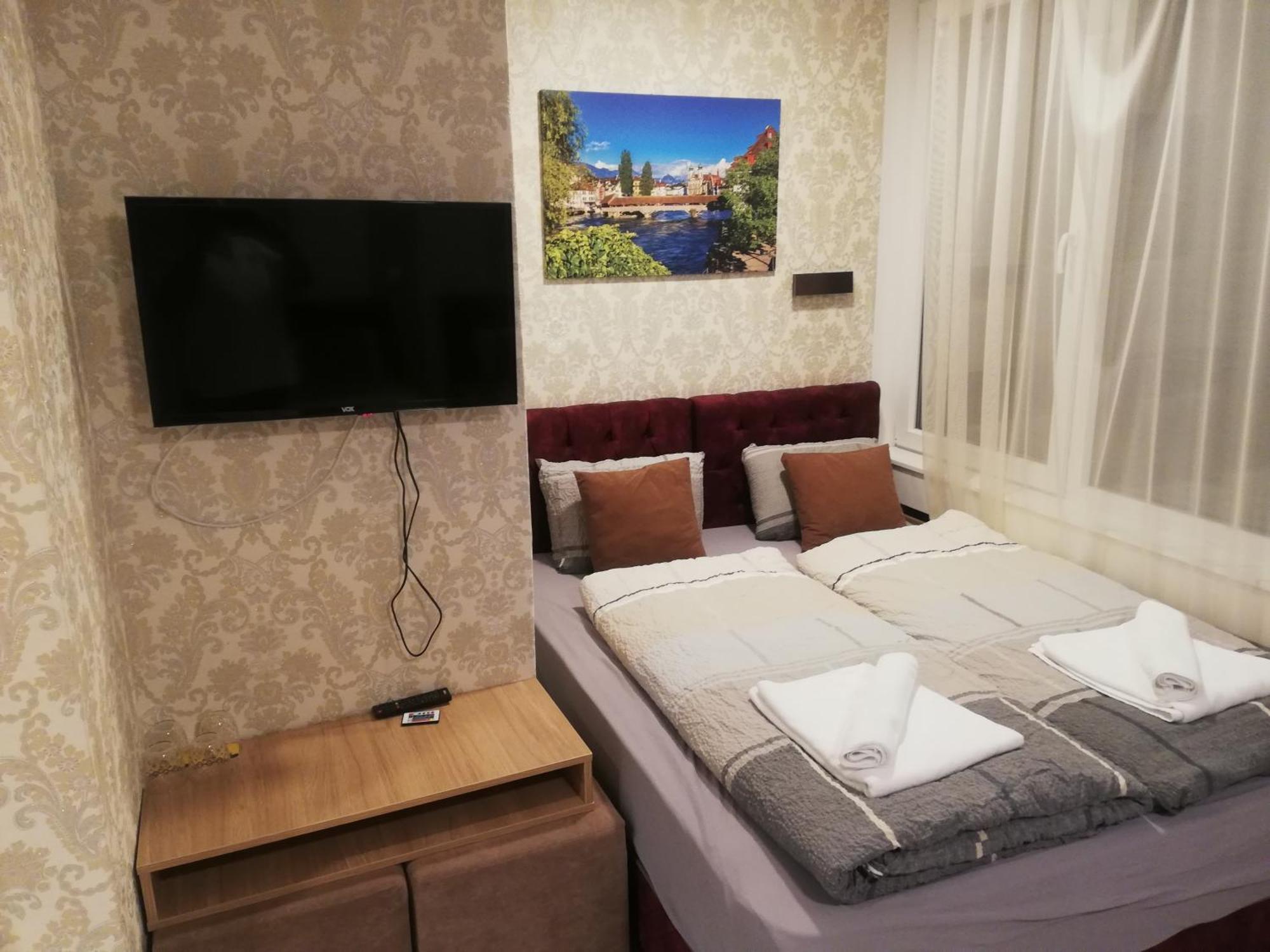 Helvetia Hotel Seewen  Room photo